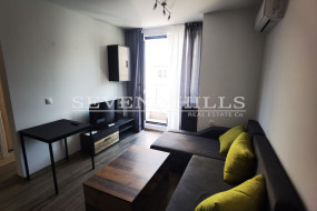 One-room furnished apartment next to the Medical University 
